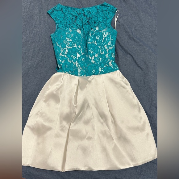 Dress for sale 
Almost New - Picture 1 of 4